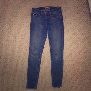 Levi’s skinny jeans
